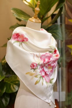 HANDPAINTING SQUARE SILK SCARF 115CM ( PEONY) - VẼ TAY